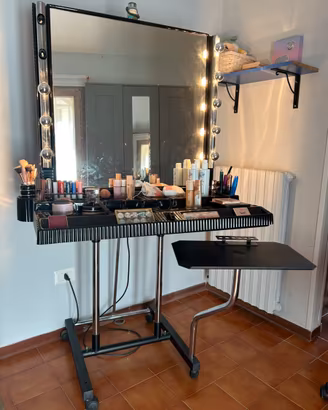 Postazione trucco professionale