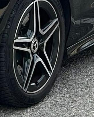 Cherchi jn lega mercedes