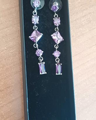 orecchini con la pietra viola 