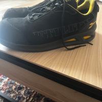 Diadora