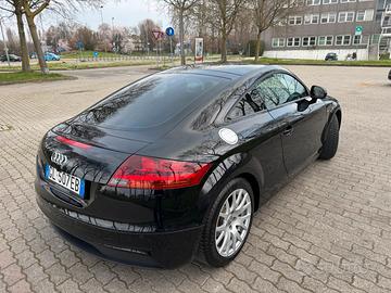 Audi tt 1800