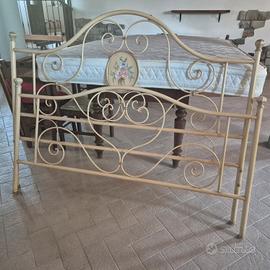 letto matrimoniale stile shabby