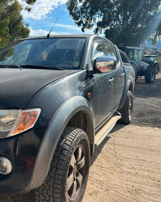 L 200