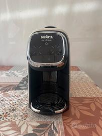 macchina da caffè Lavazza in Black Elogy Milk
