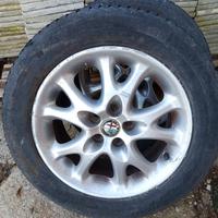 Cerchi in lega alfa romeo 