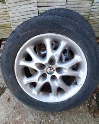 Cerchi in lega alfa romeo 