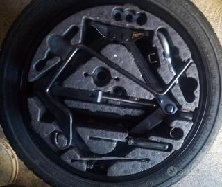 Kit ruota di scorta - cric sollevamento auto
