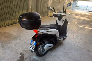 Honda Sh 125 2019 33000 km pronto a partire