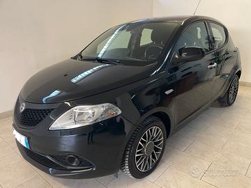 Lancia Y Ypsilon 1.2 FULL OP Platinum TAGL+DISTRIB