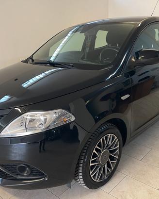 Lancia Y Ypsilon 1.2 FULL OP Platinum TAGL+DISTRIB