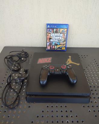 PlayStation 4 slim 1 Terabyte