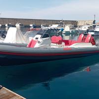 Gommone Joker 28 con 2 Evinrude 300 hp
