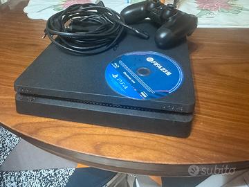 PlayStation 4 slim 1 tb