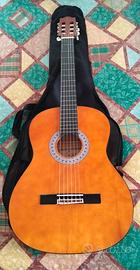 Chitarra classica con custodia ed accordatore