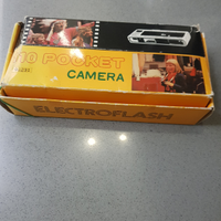 Macchina fotografica rullino anni 80