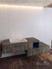 Mobile bagno sospeso  