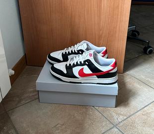 nike dunk panda swoosh rosso