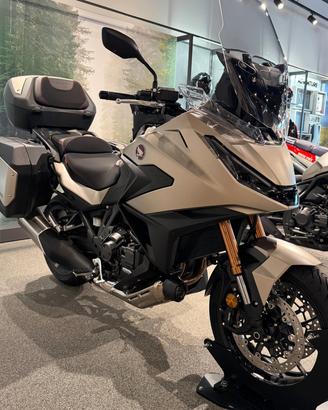 Honda NT 1100 DCT Suspension