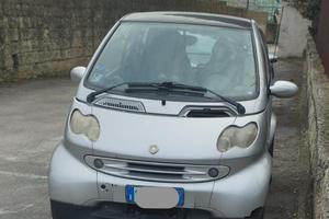 Smartfortwo 2001 coupè tetto panoramico leggi bene
