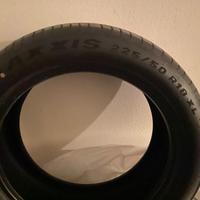 Gomme auto 225/50R18