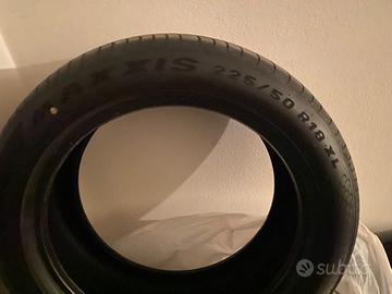 Gomme auto 225/50R18