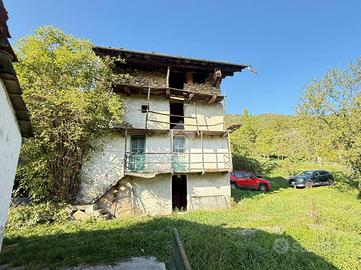 RUSTICO A COASSOLO TORINESE