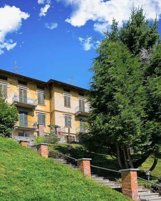 Appartamento di 131 m² con 3 locali e box auto a T