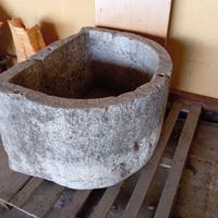 Vasca in marmo fioriera