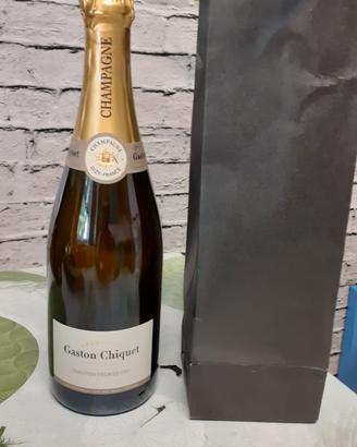 Champagne Gaston Chiquet.