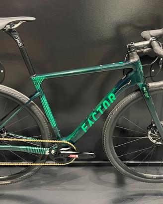 Bici gravel Factor LS Sram Rival tg.52