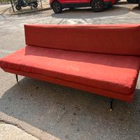 divano vintage da rinnovare