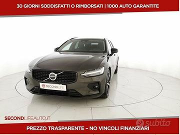 Volvo V60 II 2023 2.0 b4 Plus Dark auto