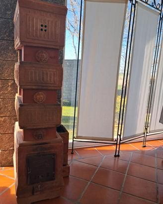 stufa a legna in terracotta