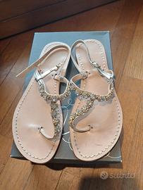 sandali