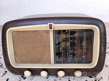 Radio a valvole Minerva 505/3 anni 50 