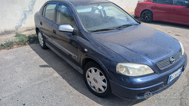 Opel Astra 1.4