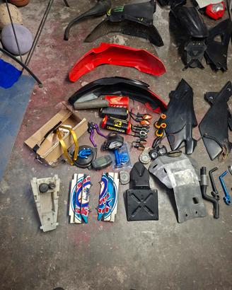 Pezzi moto husqvarna sm e altro