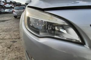 OPEL ASTRA 2013 - FARO ANTERIORE DESTRO