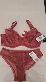 Completo intimo Chantelle nuovo con cartellino