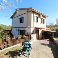 BIFAMILIARE A TORRICELLA IN SABINA