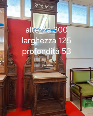 coppia di mobili antichi