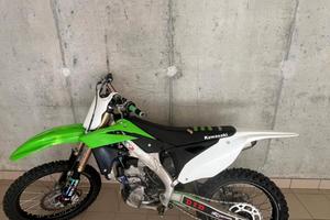 kawasaki 250cc 4 tempi