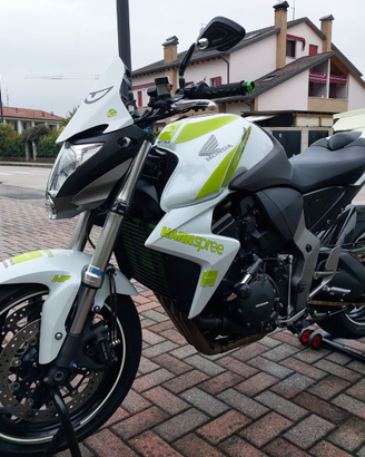 Honda CB 1000 R HANNSPREE