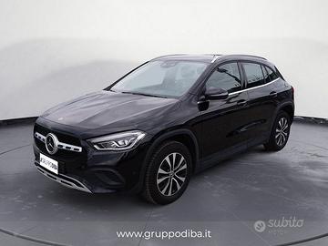 Mercedes-Benz GLA GLA-H247 2020 Benzina 250 e...