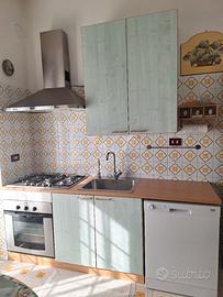 Cucina compl. dispensa e tavolo estraib.  Anagnina