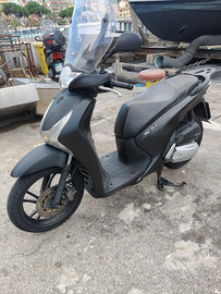 Honda sh 125 i sport