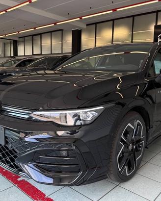 Volkswagen Golf 1.5 etsi R-Line Plus 150cv dsg