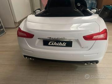 Auto elettrica per bambini Maserati Ghibli 12V