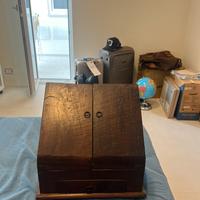 mobiletto antico per cancelleria