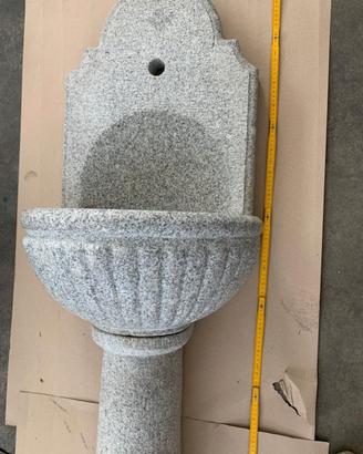 fontana da parete in granito 